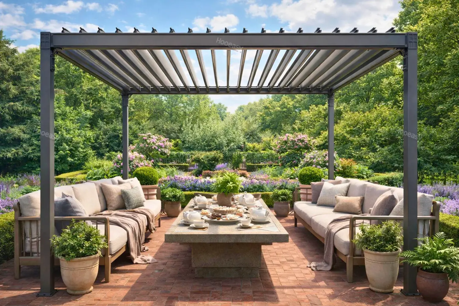 2026 Market Outlook: Smarter、Greener and More Profitable Outdoor Shading Solutions 3 Hooeasy-Pergola-Products-Paired-with-Premium-Garden-Case-Images